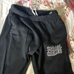 Medium serial chiller sweatpants